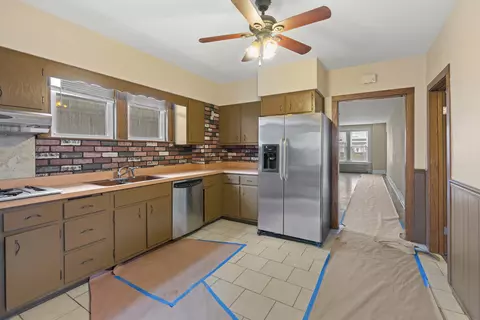3542 E 95th St, Chicago, IL 60617 photo 11