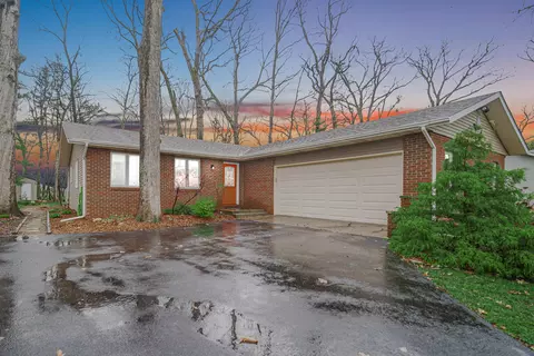 669 S 150, Kouts, IN 46347 photo 1
