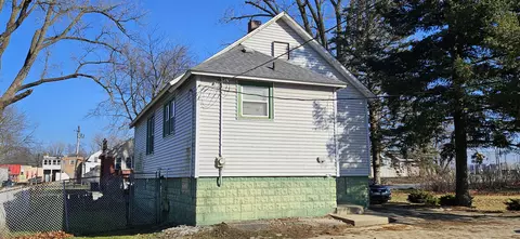 646 S Hamilton St, Gary, IN 46403 photo 10
