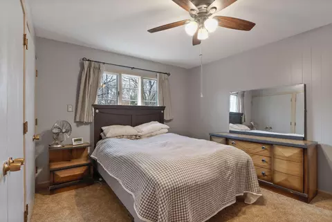 Bedroom - 8644 Baring Ave, Munster, IN 46321 photo 3 of 4