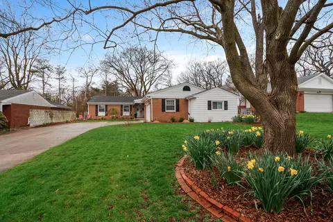 Exterior - 8644 Baring Ave, Munster, IN 46321 photo 2 of 8