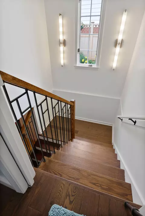 Entry Way - 8644 Baring Ave, Munster, IN 46321 photo 4 of 5