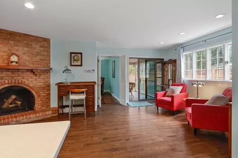Living - 8644 Baring Ave, Munster, IN 46321 photo 5 of 6