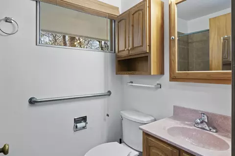 Bath - 8631 Beech Ave, Munster, IN 46321 photo 2 of 2