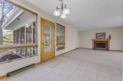 Living - 8631 Beech Ave, Munster, IN 46321 photo 5 of 6