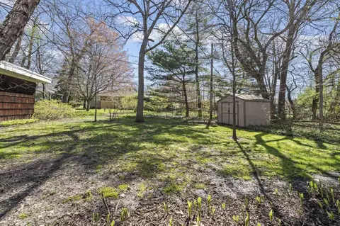 Exterior - 8631 Beech Ave, Munster, IN 46321 photo 10 of 11