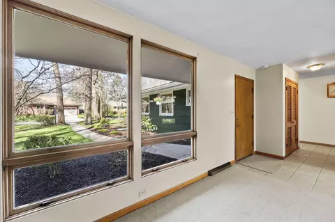 Living - 8631 Beech Ave, Munster, IN 46321 photo 6 of 6