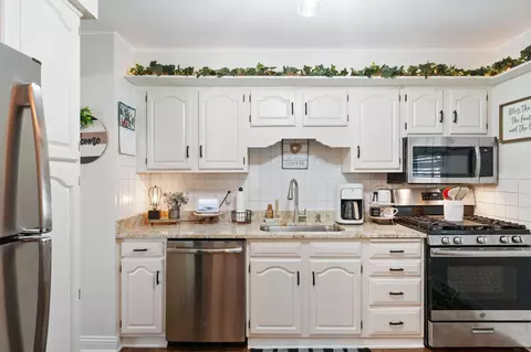 Kitchen - 1130 N Dwiggins St, Griffith, IN 46319 photo 1 of 4