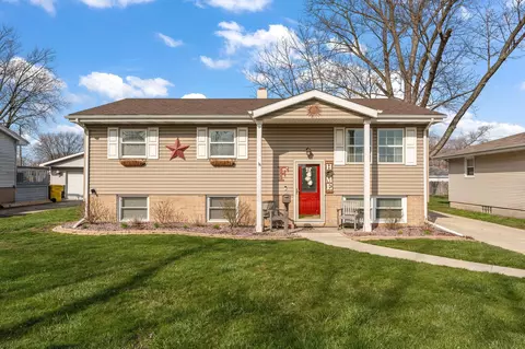 Exterior - 1130 N Dwiggins St, Griffith, IN 46319 photo 2 of 14