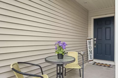 11151 Vermont Cir, Crown Point, IN 46307 photo 3