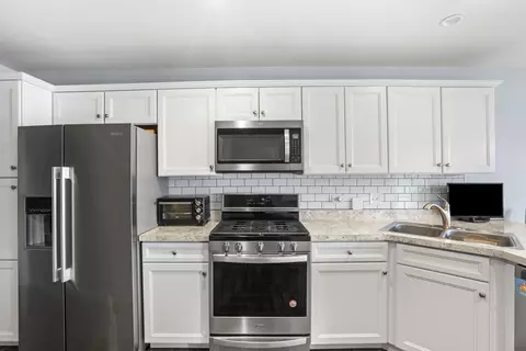 11151 Vermont Cir, Crown Point, IN 46307 photo 7