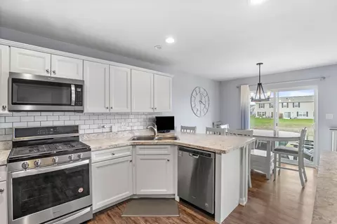 11151 Vermont Cir, Crown Point, IN 46307 photo 9