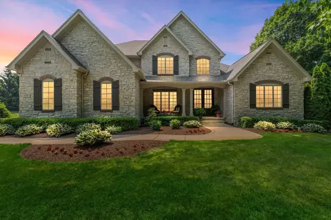 673 Vlasta Ct, Valparaiso, IN 46385