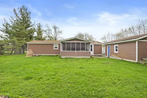 Exterior - 1020 Cardinal Ct, Porter, IN 46304 photo 3 of 5