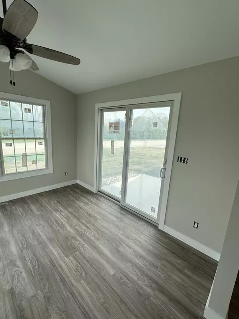 821 9th St #9B, De Motte, IN 46310 photo 17