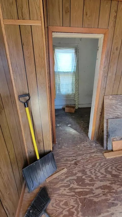 831 Michigan St, Hammond, IN 46320 photo 14