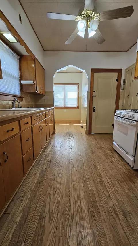 636 Cherry St, Hammond, IN 46324 photo 7