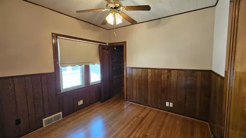 636 Cherry St, Hammond, IN 46324 photo 14