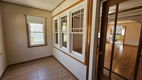 636 Cherry St, Hammond, IN 46324 photo 3