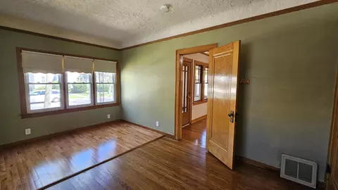 636 Cherry St, Hammond, IN 46324 photo 16