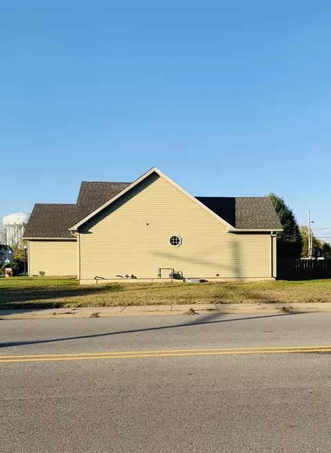 2085 W Adams St, Gary, IN 46407 photo 4