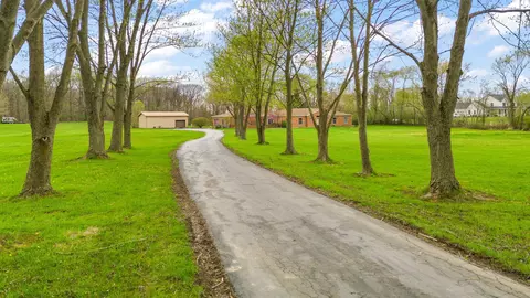 1112 575, Westville, IN 46391
