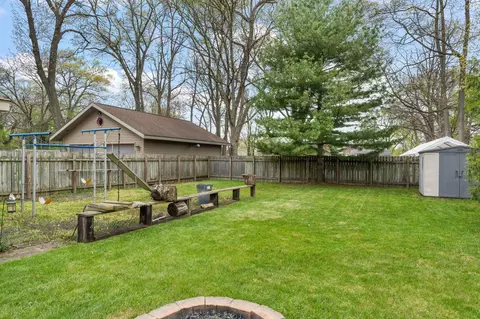 1040 Miller St, Griffith, IN 46319 photo 15