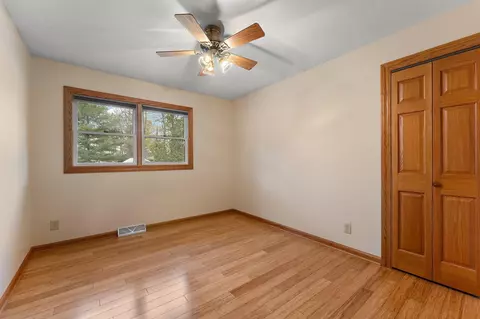 1040 Miller St, Griffith, IN 46319 photo 7