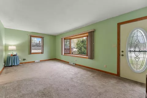 1040 Miller St, Griffith, IN 46319 photo 3