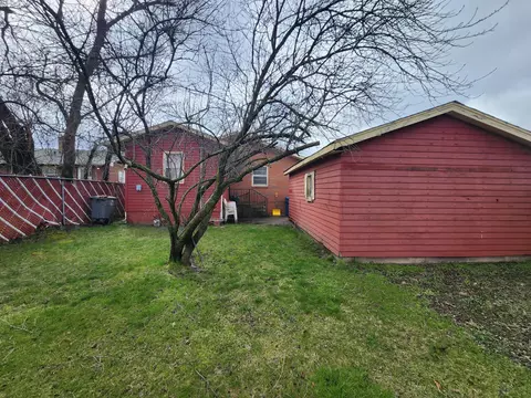 2015 Van Buren St, Gary, IN 46407 photo 2