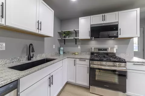 4100 Tyler St, Gary, IN 46408 photo 8