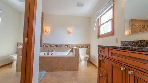 1582 Commodore Ln, Porter, IN 46304 photo 16