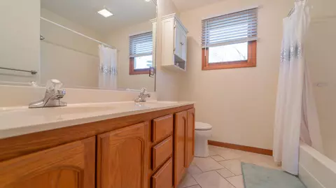 1582 Commodore Ln, Porter, IN 46304 photo 21
