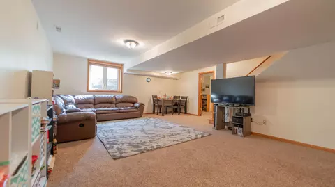 1582 Commodore Ln, Porter, IN 46304 photo 24