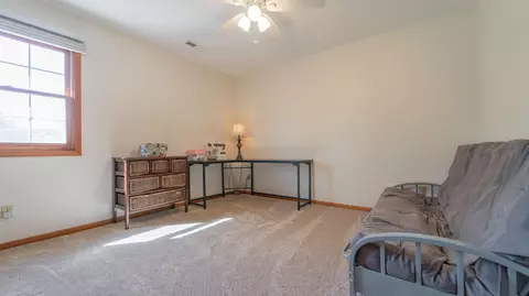 1582 Commodore Ln, Porter, IN 46304 photo 22