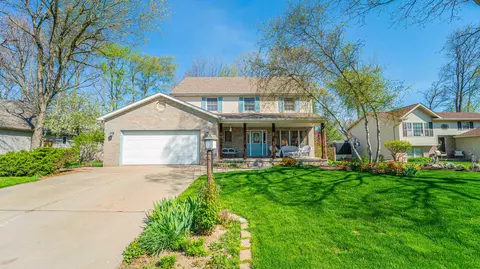 1582 Commodore Ln, Porter, IN 46304 photo 2