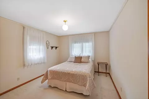 Bedroom - 1248 35th St, Munster, IN 46321 photo 1 of 2