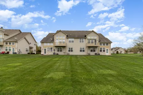 8022 Knickerbocker Pl, Dyer, IN 46311 photo 17