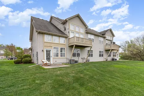 8022 Knickerbocker Pl, Dyer, IN 46311 photo 18