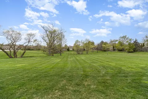 8022 Knickerbocker Pl, Dyer, IN 46311 photo 16