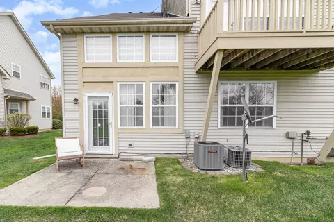 8022 Knickerbocker Pl, Dyer, IN 46311 photo 19