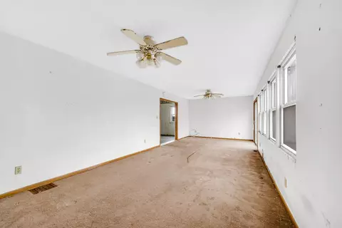 621 Clinton St, Gary, IN 46406 photo 10
