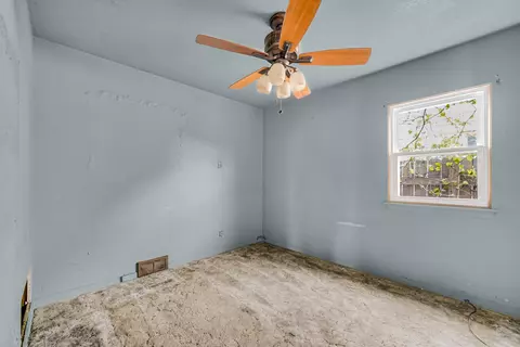 621 Clinton St, Gary, IN 46406 photo 13