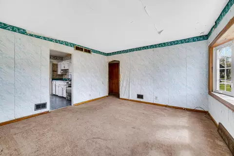 621 Clinton St, Gary, IN 46406 photo 2