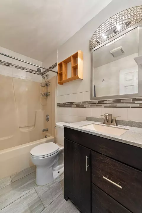 Bath - 9835 Harrison St, Crown Point, IN 46307 photo 2 of 2