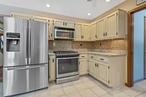 2661 Tower Ct, Dyer, IN 46311 photo 14