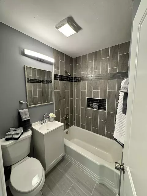 Bath - 120 Taft St, Gary, IN 46404 photo 1 of 2