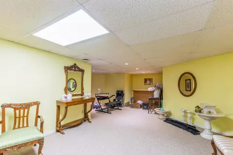 1033 Cornwallis Ln, Munster, IN 46321 photo 19
