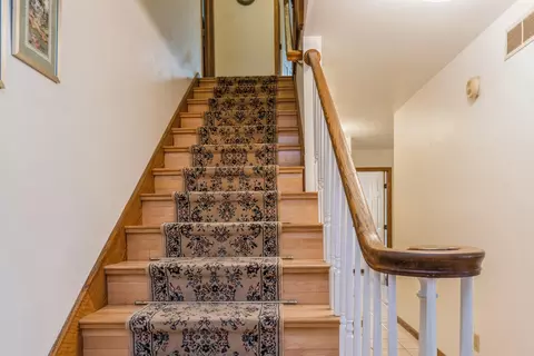1033 Cornwallis Ln, Munster, IN 46321 photo 17