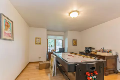 1033 Cornwallis Ln, Munster, IN 46321 photo 8